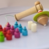 jeu-spin-it-up-inclus-13-toupies-matoupie-jean-pierre-de-siebenthal-artisan-local-faiseur-de-toupies-fabrication-suisse